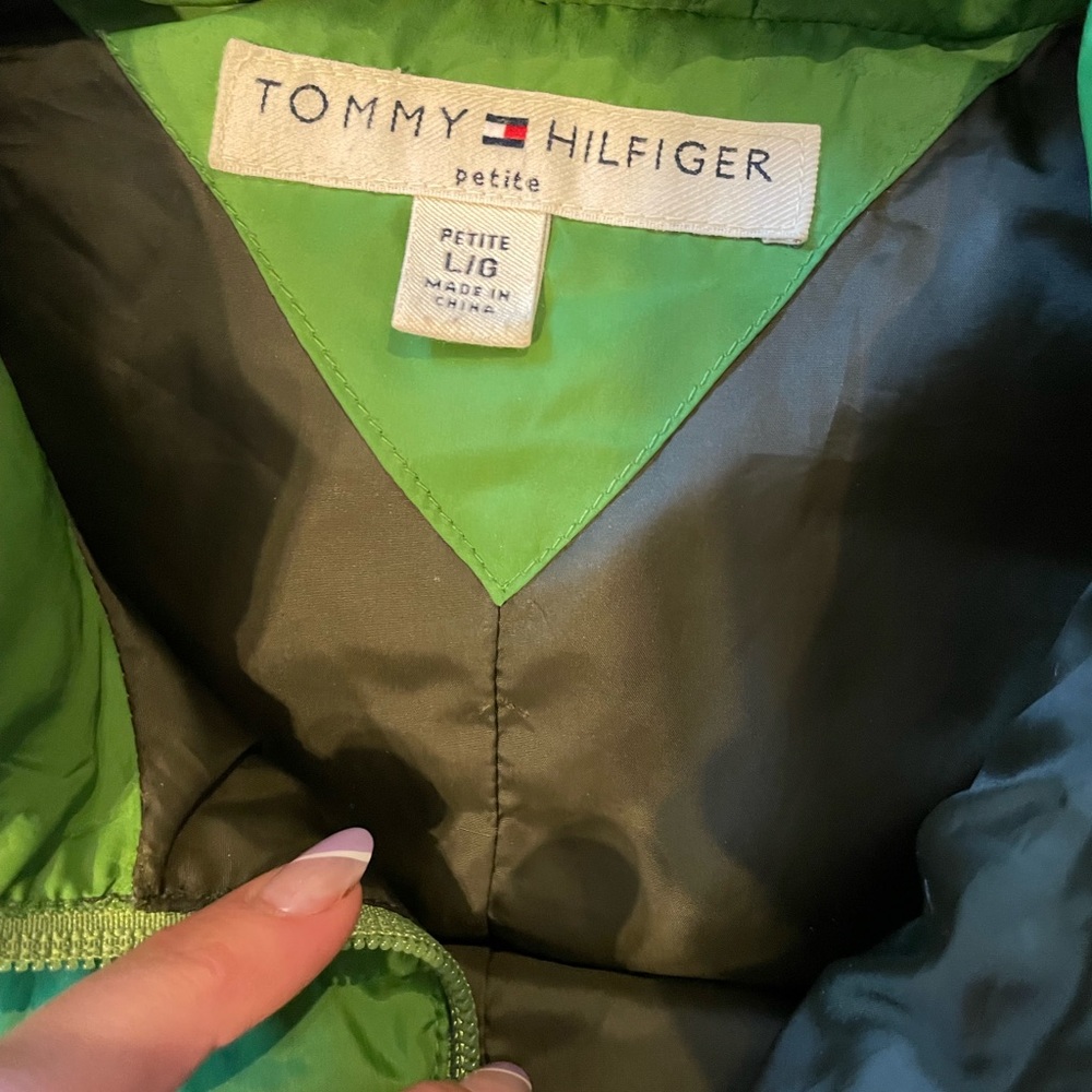 Tommy Hilfiger Womens Duck Down VTG Green Puffer Vest Petite L LOGO - Picture 3 of 5